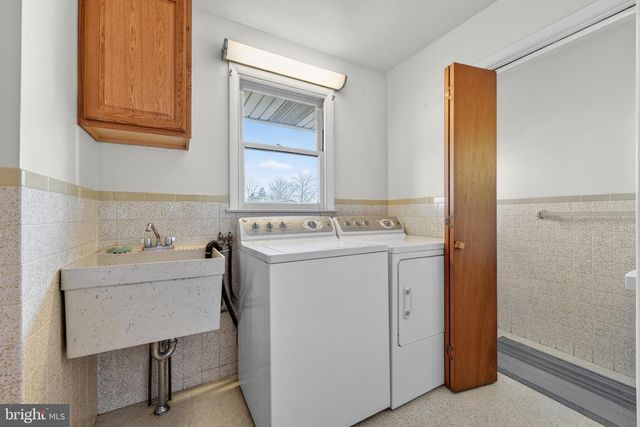 321 LINDBERGH AVE, Blandon, PA 19510