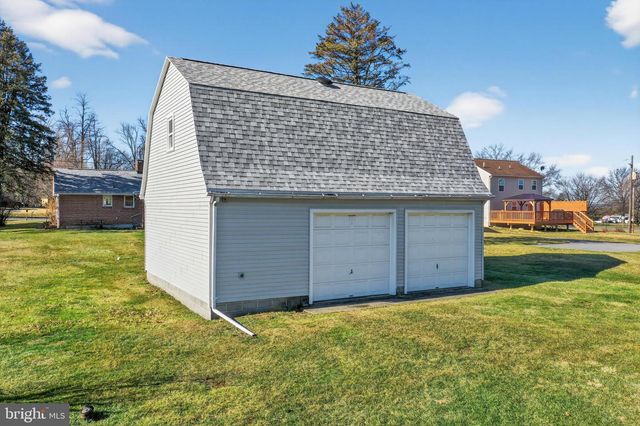 321 LINDBERGH AVE, Blandon, PA 19510