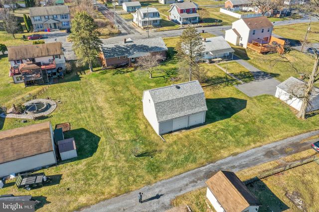 321 LINDBERGH AVE, Blandon, PA 19510