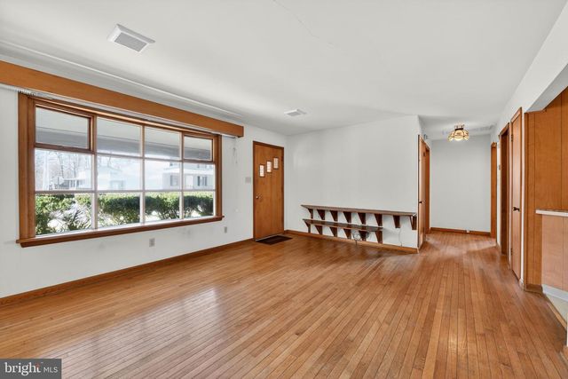 321 LINDBERGH AVE, Blandon, PA 19510