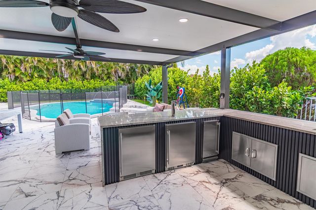 11804 Osprey Pointe Circle, Wellington, FL 33449