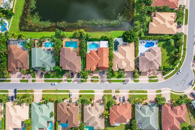 11804 Osprey Pointe Circle, Wellington, FL 33449