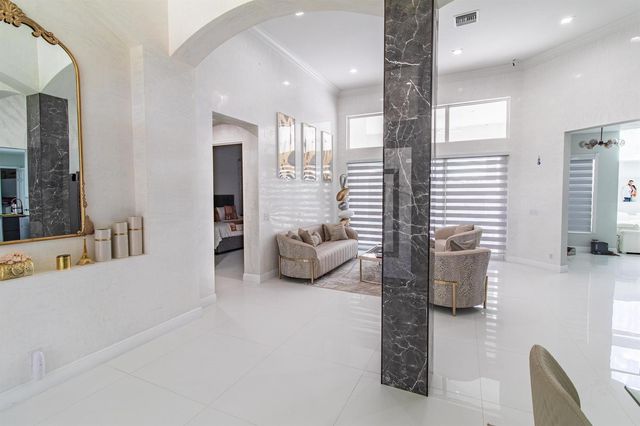 11804 Osprey Pointe Circle, Wellington, FL 33449