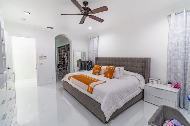 11804 Osprey Pointe Circle, Wellington, FL 33449