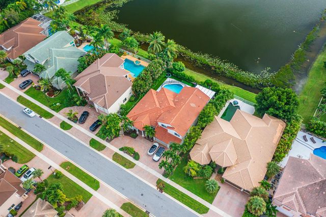 11804 Osprey Pointe Circle, Wellington, FL 33449