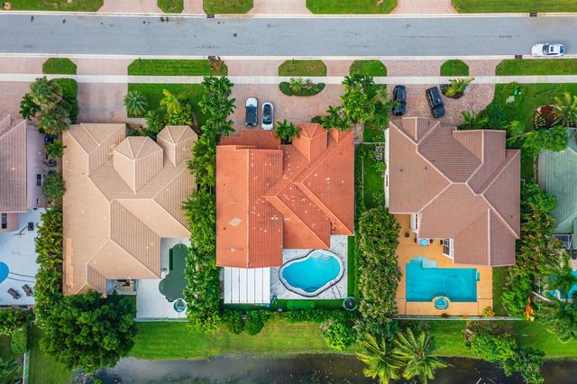11804 Osprey Pointe Circle, Wellington, FL 33449