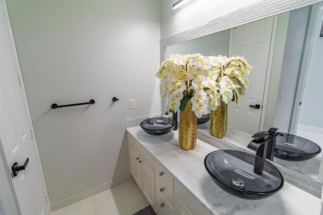 11804 Osprey Pointe Circle, Wellington, FL 33449