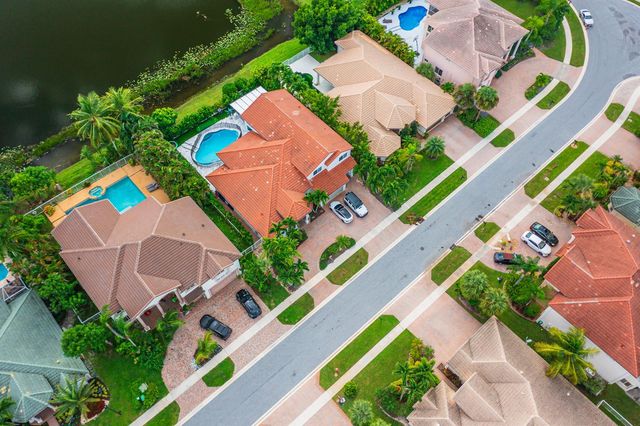 11804 Osprey Pointe Circle, Wellington, FL 33449