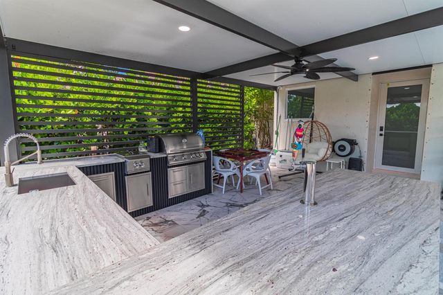 11804 Osprey Pointe Circle, Wellington, FL 33449