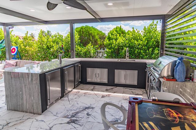 11804 Osprey Pointe Circle, Wellington, FL 33449