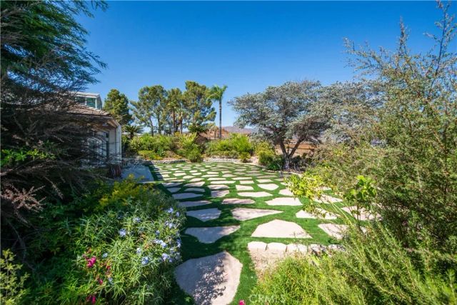 12546 Middlecoff Place, Granada Hills, CA 91344