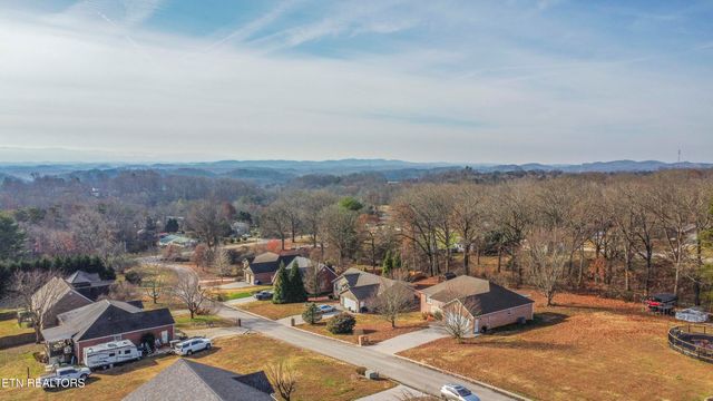 4723 Chesney Meadows Drive, Strawberry Plains, TN 37871