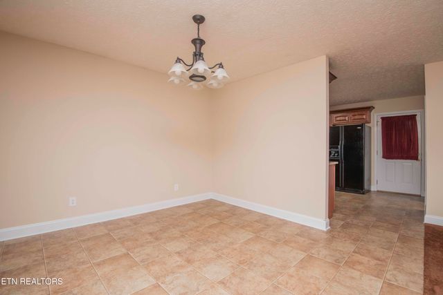 4723 Chesney Meadows Drive, Strawberry Plains, TN 37871