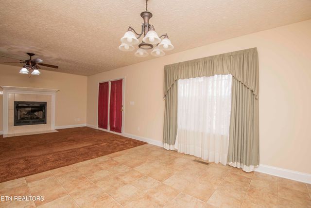 4723 Chesney Meadows Drive, Strawberry Plains, TN 37871