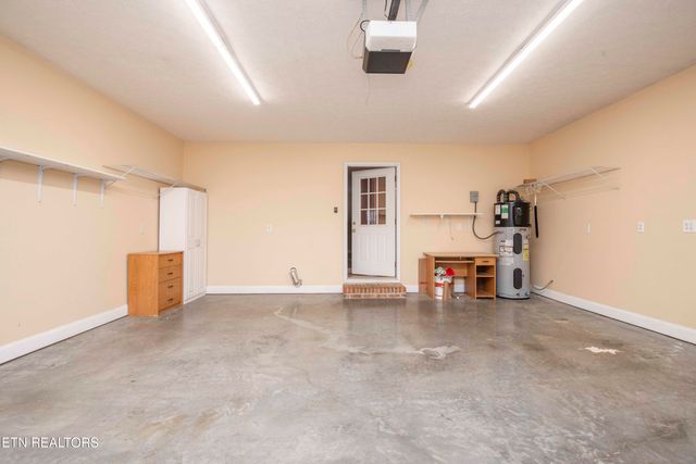 4723 Chesney Meadows Drive, Strawberry Plains, TN 37871