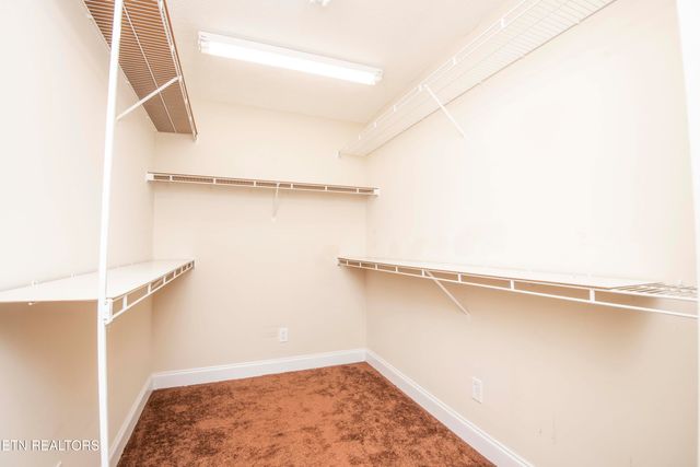 4723 Chesney Meadows Drive, Strawberry Plains, TN 37871