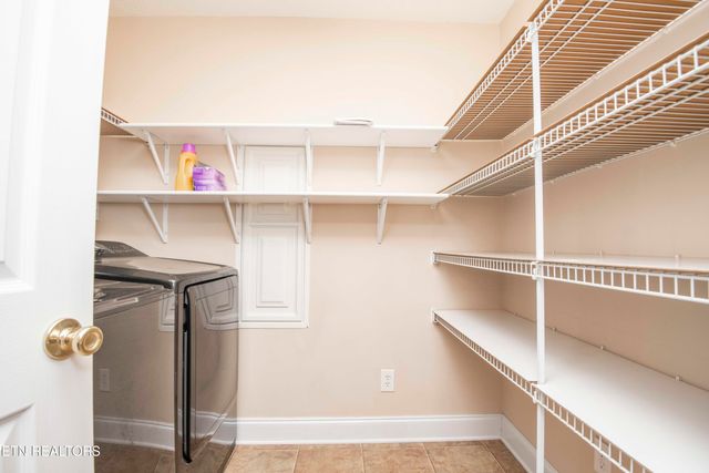 4723 Chesney Meadows Drive, Strawberry Plains, TN 37871