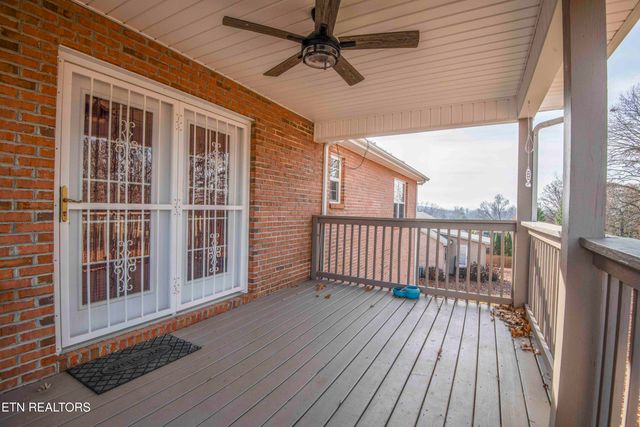 4723 Chesney Meadows Drive, Strawberry Plains, TN 37871