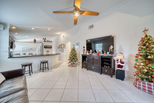 10036 SW 165th Ct, Miami, FL 33196