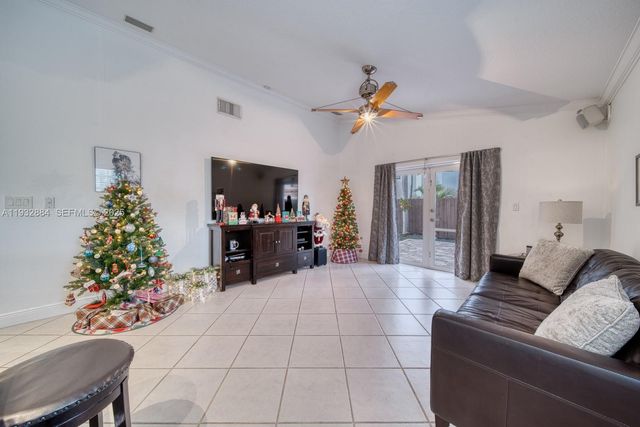 10036 SW 165th Ct, Miami, FL 33196