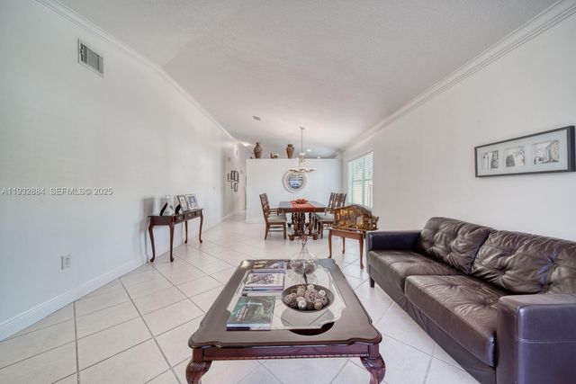 10036 SW 165th Ct, Miami, FL 33196