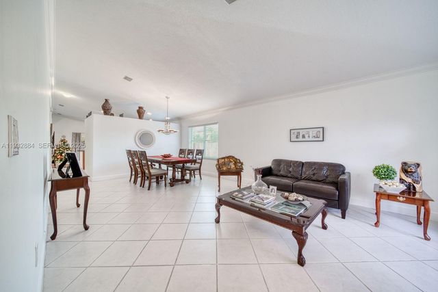 10036 SW 165th Ct, Miami, FL 33196