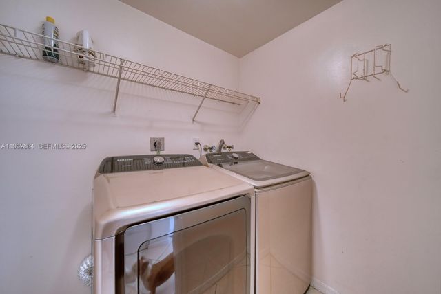 10036 SW 165th Ct, Miami, FL 33196