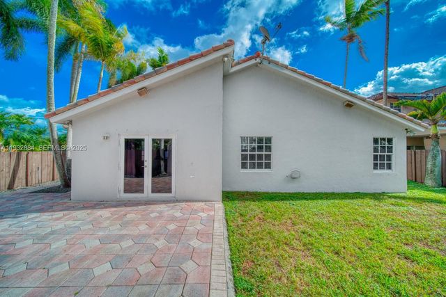 10036 SW 165th Ct, Miami, FL 33196