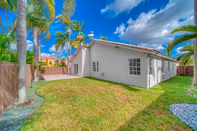 10036 SW 165th Ct, Miami, FL 33196