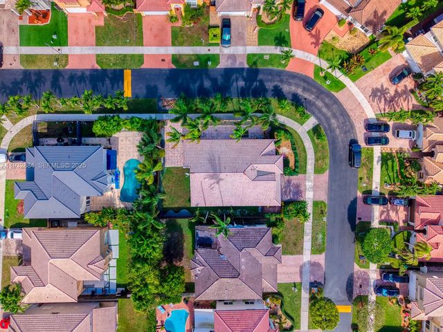 10036 SW 165th Ct, Miami, FL 33196