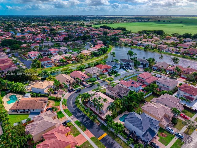 10036 SW 165th Ct, Miami, FL 33196