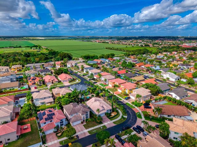 10036 SW 165th Ct, Miami, FL 33196