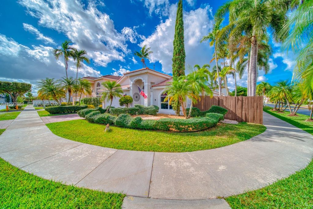 10036 SW 165th Ct, Miami, FL 33196