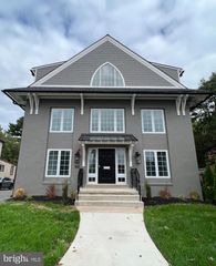 215 E LINDEN ST #UNIT 3, Kennett Square, PA 19348