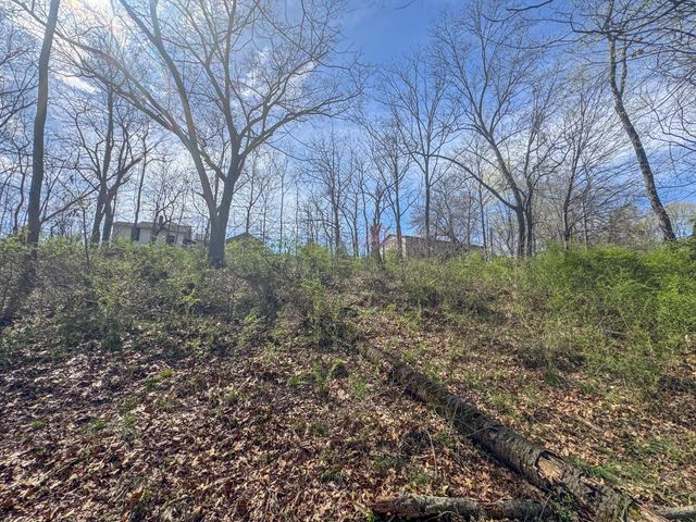 52 E Grogan Avenue, Logan, OH 43138