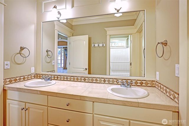 16306 80th Avenue NW, Stanwood, WA 98292