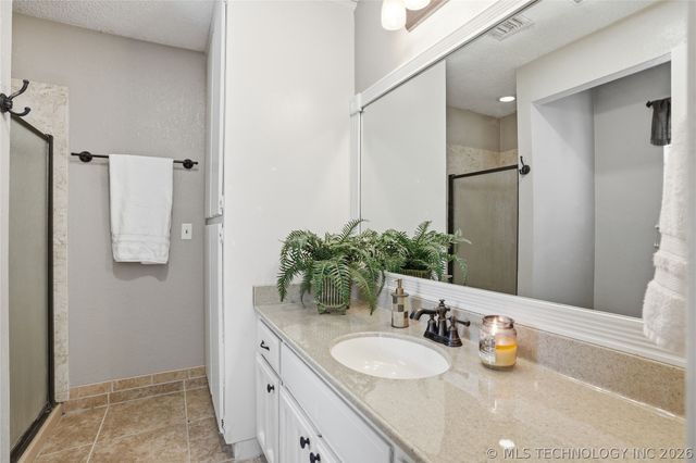 4214 W Urbana Court, Broken Arrow, OK 74012