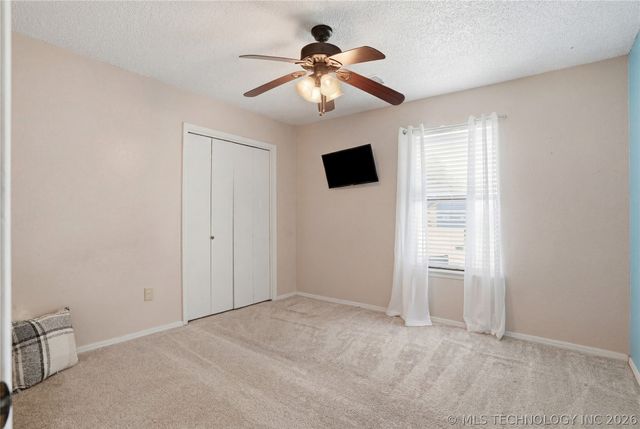 4214 W Urbana Court, Broken Arrow, OK 74012