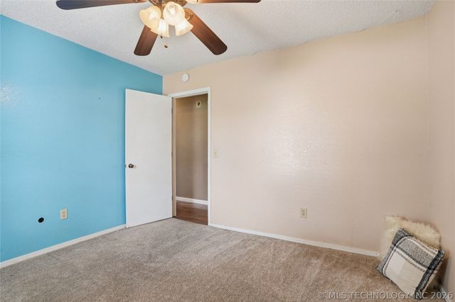 4214 W Urbana Court, Broken Arrow, OK 74012