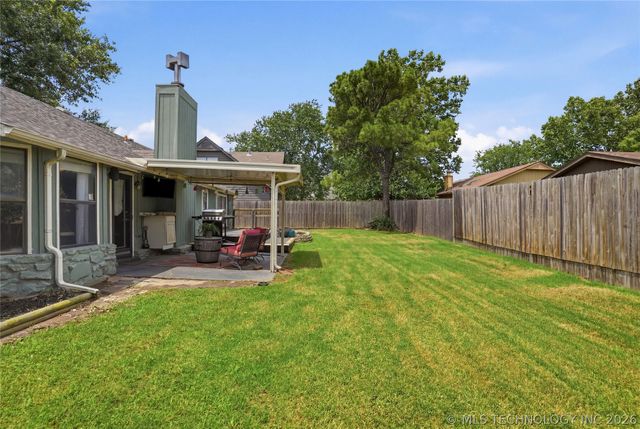 4214 W Urbana Court, Broken Arrow, OK 74012