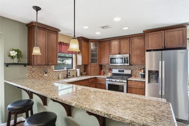 4214 W Urbana Court, Broken Arrow, OK 74012