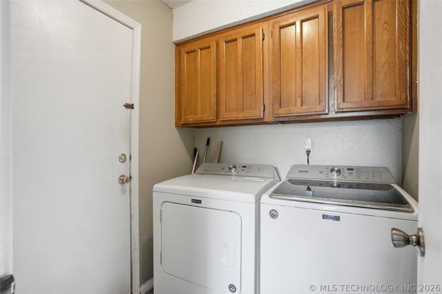 4214 W Urbana Court, Broken Arrow, OK 74012