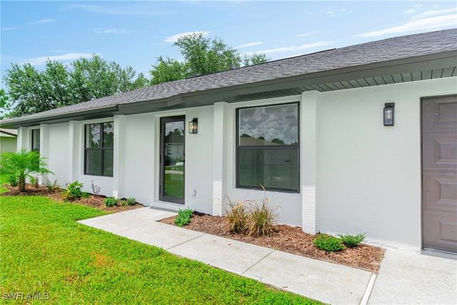 3206 12th ST W, Lehigh Acres, FL 33971