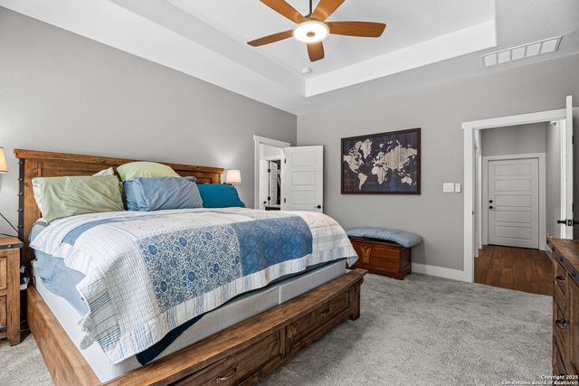 112 Archer Ridge Dr, La Vernia, TX 78121