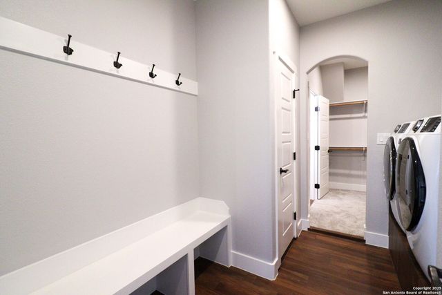 112 Archer Ridge Dr, La Vernia, TX 78121