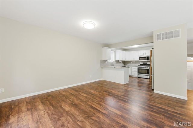 706 Norwood Terrace, Lake St Louis, MO 63367