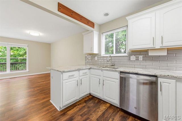 706 Norwood Terrace, Lake St Louis, MO 63367