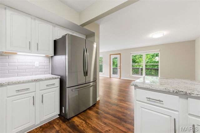706 Norwood Terrace, Lake St Louis, MO 63367