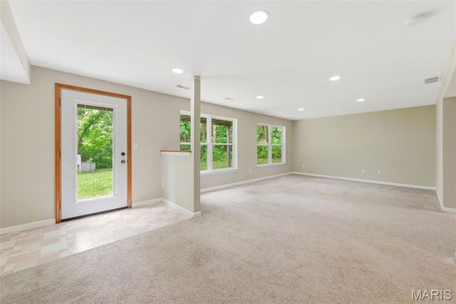 706 Norwood Terrace, Lake St Louis, MO 63367