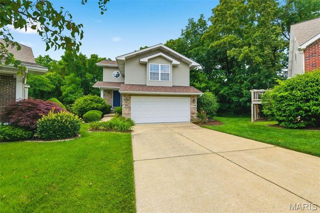 706 Norwood Terrace, Lake St Louis, MO 63367